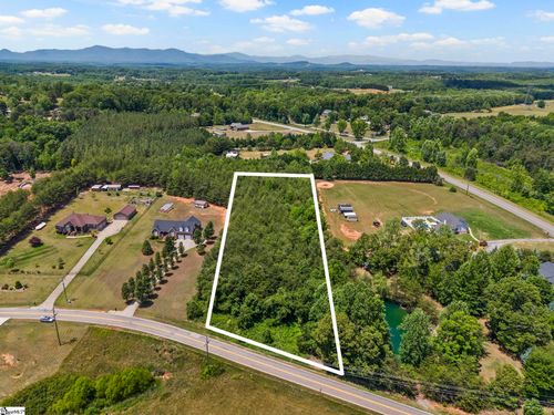 136 Prison Camp Rd, Campobello, SC, 29322-9725 | Card Image