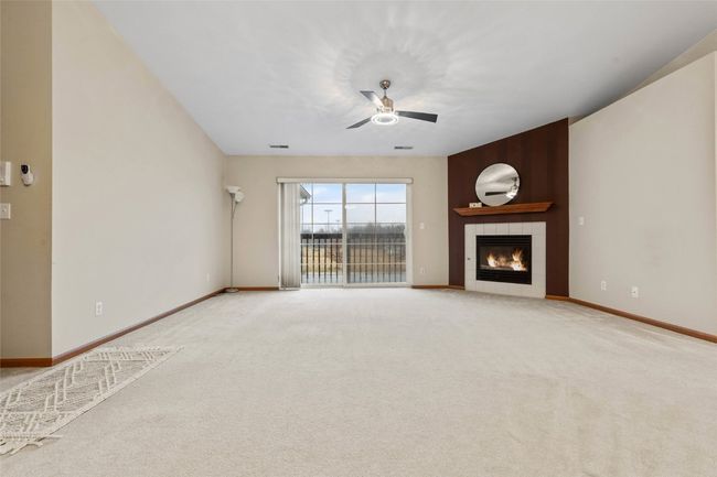 UNIT-9 - 6410 Creekside Dr Ne, Condo with 2 bedrooms, 1 bathrooms and null parking in Cedar Rapids IA | Image 11