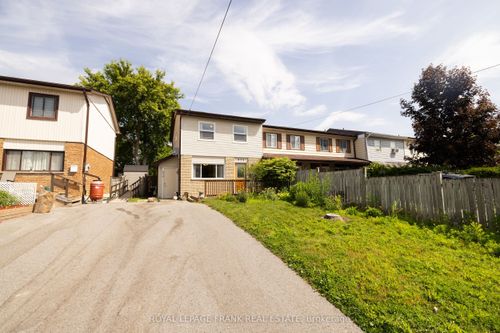 872 Chamberlain St, Peterborough, ON, K9J4M7 | Card Image