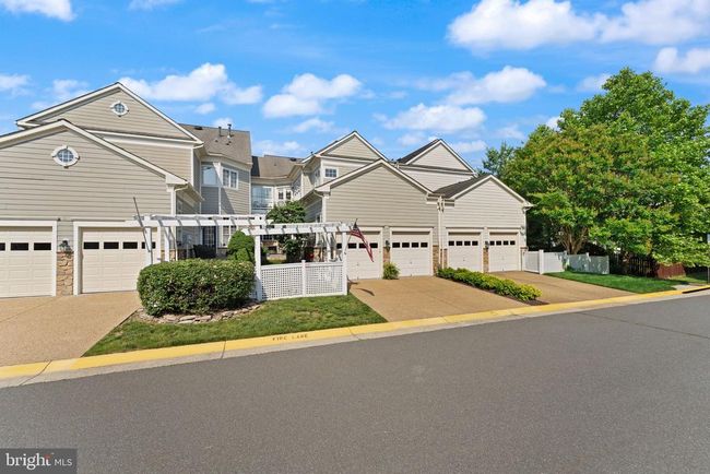 18985 Coreopsis Ter, Townhouse with 3 bedrooms, 4 bathrooms and null parking in LEESBURG VA | Image 80