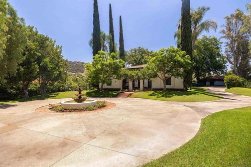 3640 Gird Rd, Fallbrook, CA, 92028-8107 | Card Image