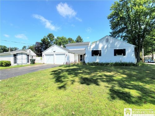 24 Raymond St, Jamestown, NY, 14701-7842 | Card Image