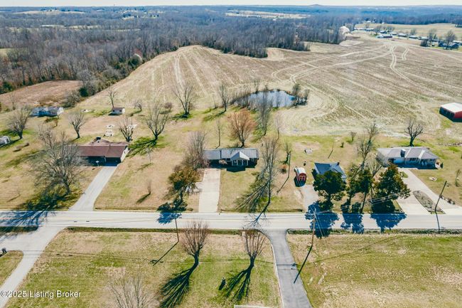 8113 Ky Highway 259 N, House other with 3 bedrooms, 1 bathrooms and null parking in Bee Spring KY | Image 56