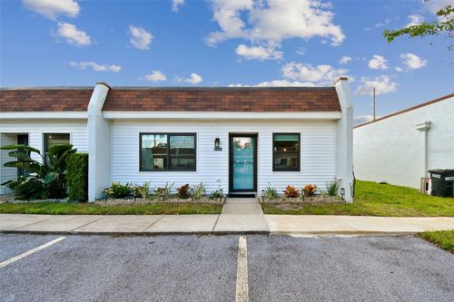 f-9032 Mission Oaks Blvd, SEMINOLE, FL, 33776-2115 | Card Image