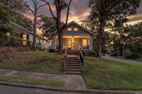 1423 Brown St, Little Rock, AR, 72204-3111 | Card Image