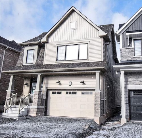 22 Stern Dr, Welland, ON, L3B0M3 | Card Image