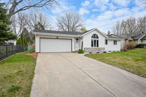 4225 Brown Ln, Madison, WI, 53704-1181 | Card Image