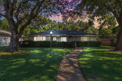 827 Green Hill Rd, Dallas, TX, 75232-1633 | Card Image