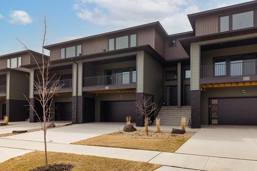 1582 Brandt Dr Ne, Byron, MN, 55920-1649 | Card Image