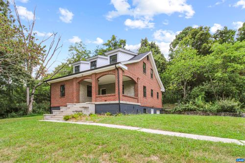 957 Wert Faulkner Hwy, Natural Bridge Station, VA, 24579 | Card Image