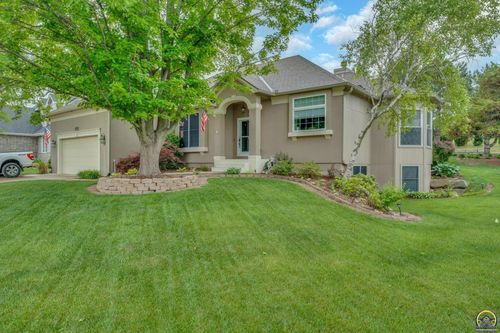 4513 Sw Moundview Dr, Topeka, KS, 66610-1601 | Card Image