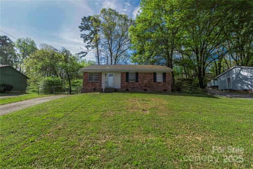 619 Center St, Gastonia, NC, 28054-2413 | Card Image
