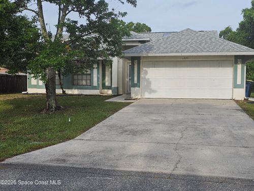 226 Pigeon Ave Ne, PALM BAY, FL, 32907-2409 | Card Image