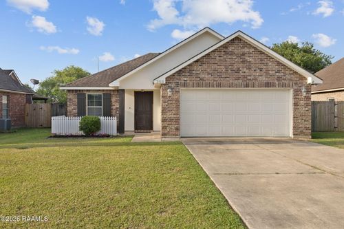208 Hill Ridge Dr, Youngsville, LA, 70592-5990 | Card Image