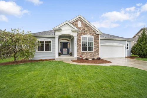 1406 Mockingbird Ct, Oconomowoc, WI, 53066 | Card Image