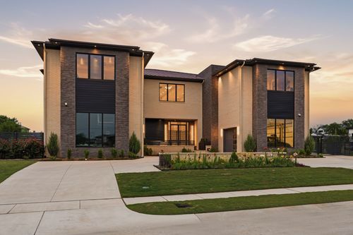 712 Crescent Hts, Southlake, TX, 76092-4344 | Card Image