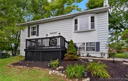 9180 Robin Rd, Georgetown, IN, 47122-8901 | Card Image