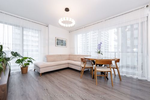 1514-85 Oneida Cres, Richmond Hill, ON, L4B0H4 | Card Image