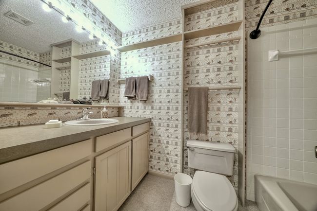 318 Hideaway Lane Central, House other with 3 bedrooms, 3 bathrooms and null parking in Hideaway TX | Image 20