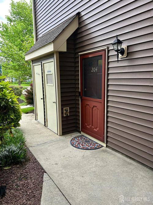 204 Blew Ct, East Brunswick, NJ, 08816-1835 | Card Image