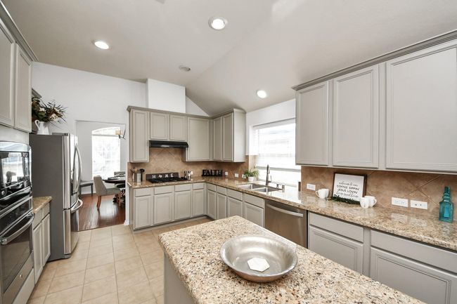 15122 Heron Meadow Ln, House other with 3 bedrooms, 2 bathrooms and 2 parking in Cypress TX | Image 19