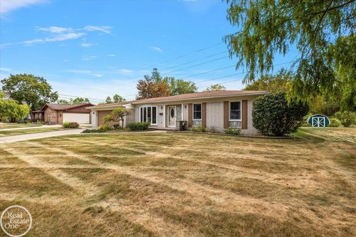 47341 Kennesaw Ridge Drive, Shelby Charter Township, MI, 48317 | Card Image