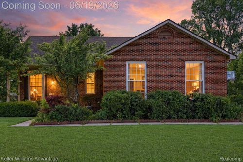 24438 Cote Dnel Dr, Farmington Hills, MI, 48336-2002 | Card Image