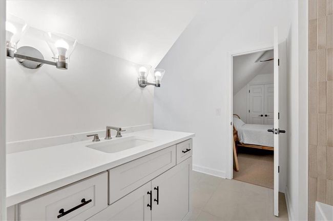 400 Old Ivy Rd Ne, House other with 6 bedrooms, 6 bathrooms and 3 parking in Atlanta GA | Image 57