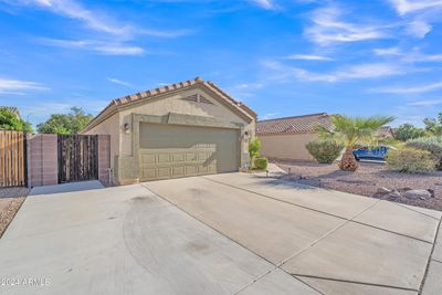 9164 W Harmony Lane, House other with 3 bedrooms, 2 bathrooms and null parking in Peoria AZ | Image 3