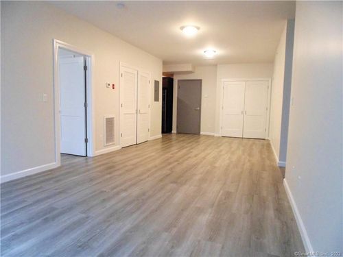 204-2838 Fairfield Ave, Bridgeport, CT, 06605-3210 | Card Image