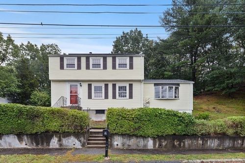 9 Pond Ter, Woburn, MA, 01801-5427 | Card Image