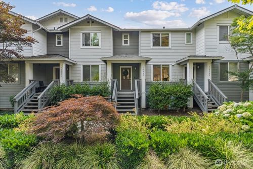 2-4-10901 124th Ave Ne, Kirkland, WA, 98033-4615 | Card Image