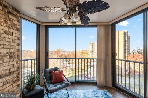 apt-801-5902 Mount Eagle Dr, ALEXANDRIA, VA, 22303-2518 | Card Image