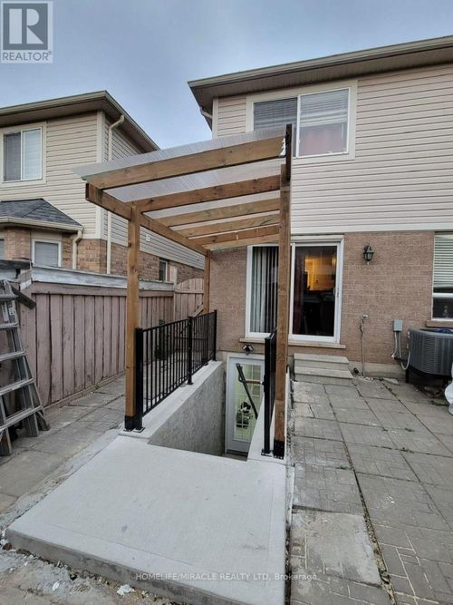 22 Tawnie Cres, Brampton, ON, L6X0L7 | Card Image