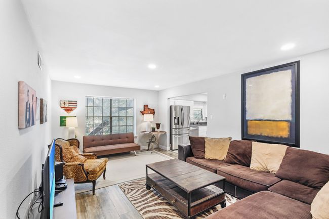 APT-236 - 5818 E University Blvd, Condo with 2 bedrooms, 2 bathrooms and null parking in Dallas TX | Image 8
