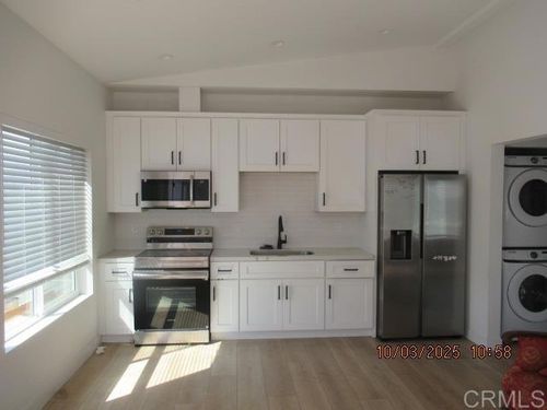 324 S Pardee St, San Diego, CA, 92113-1661 | Card Image