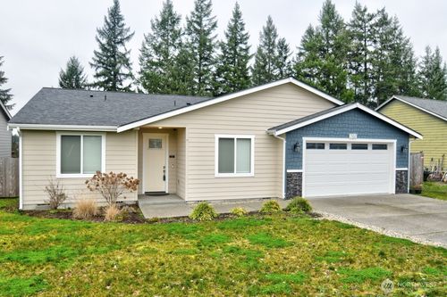 701 Myers St Se, Rainier, WA, 98576-9201 | Card Image