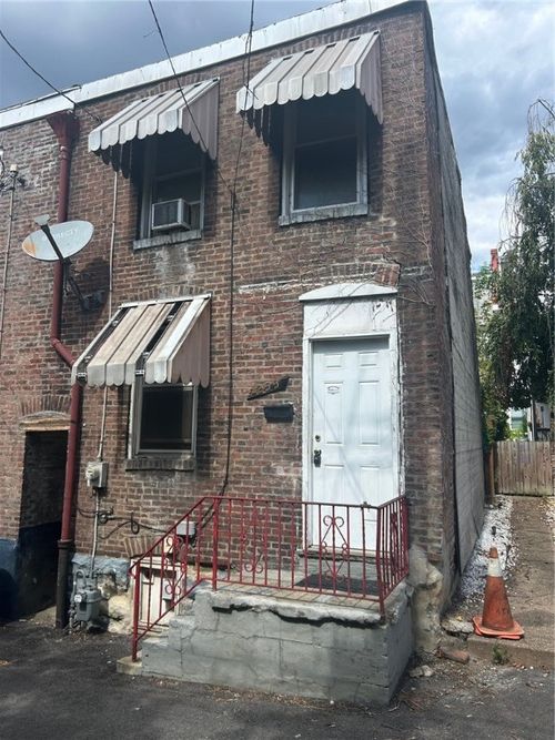 255 Service Way, Pittsburgh, PA, 15201-2825 | Card Image