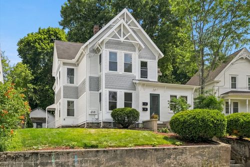 1-40 Cross St., Franklin, MA, 02038 | Card Image