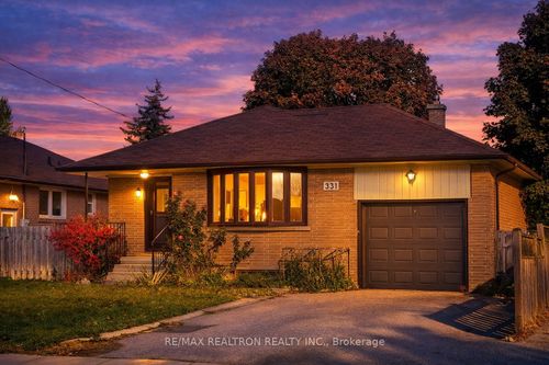 331 Boisdale Ave, Richmond Hill, ON, L4C1R4 | Card Image