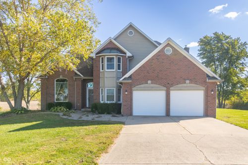 10686 Division Rd, Fountaintown, IN, 46130-9626 | Card Image