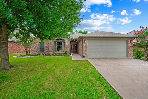 721 Morgan Dr, Burleson, TX, 76028-8172 | Card Image