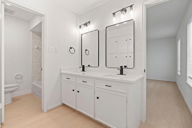 8215 Twining Oaks Ln, House other with 5 bedrooms, 4 bathrooms and 3 parking in Spring TX | Image 30