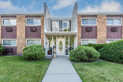 apt-105-120A Collen Dr, Lombard, IL, 60148-4441 | Card Image