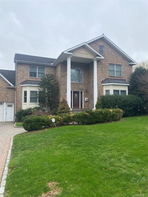 18 Crosshill Rd, Eastchester, NY, 10709-5410 | Card Image