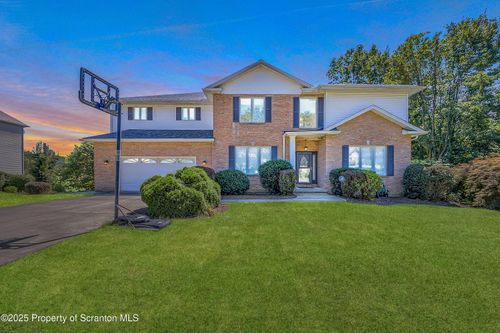 125 Hyland Hill Dr, Archbald, PA, 18403-1558 | Card Image