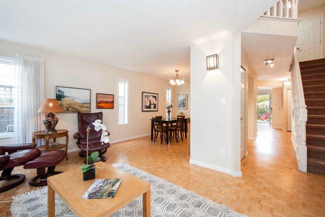 245 E 17 Th Street, Townhouse with 3 bedrooms, 2 bathrooms and 2 parking in North Vancouver BC | Image 7