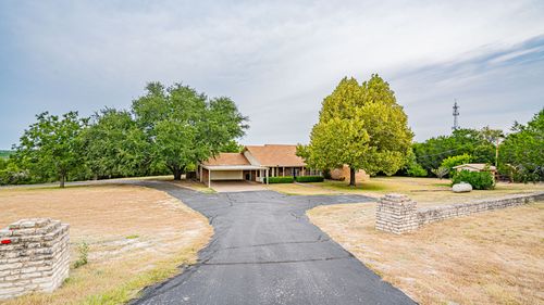 3521 Peak Rd, Granbury, TX, 76048-6236 | Card Image