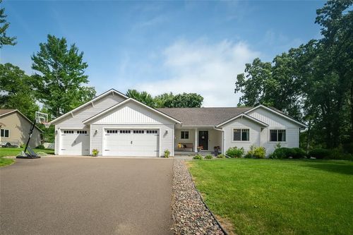 17038 55th Ave, Chippewa Falls, WI, 54729-6926 | Card Image