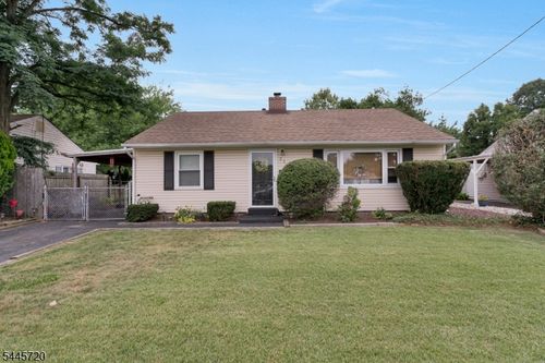 21 Louis Ave, Middlesex, NJ, 08846-1324 | Card Image